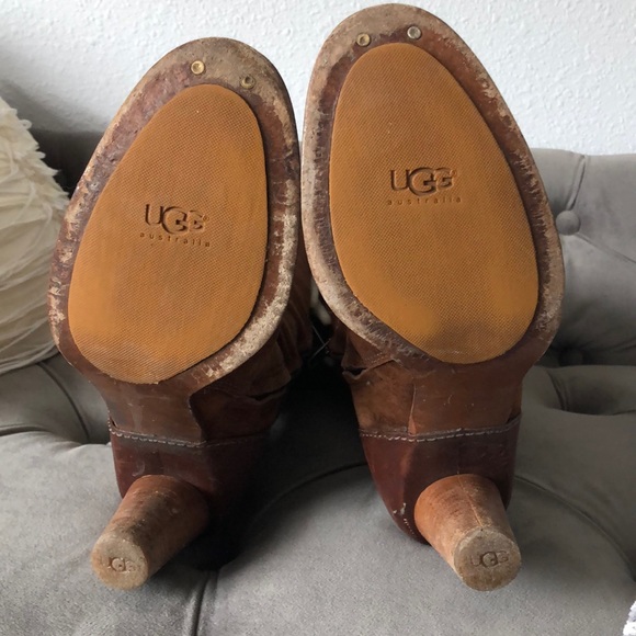 UGG boots - Picture 3 of 3